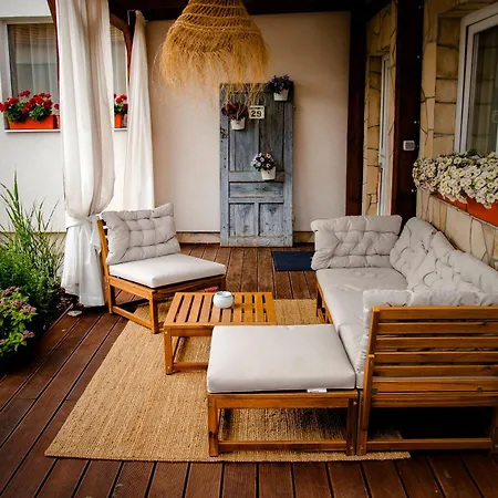 Monika 아파트호텔